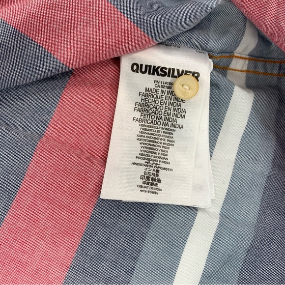 Quiksilver Men's Striped Button down short sleeve shirts size Medium - Picture 6 of 10